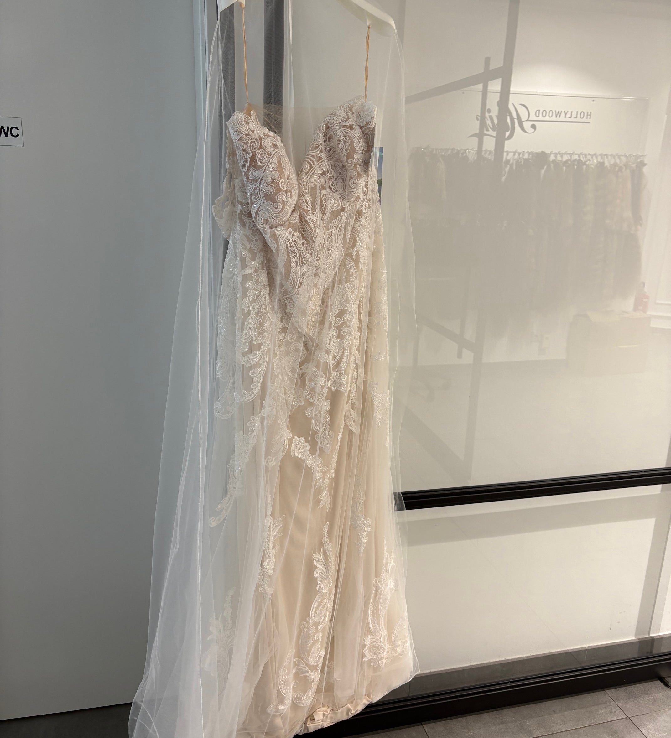 Brautkleid Hochzeitskleid Tres Chic verschiedene Farben und Größen